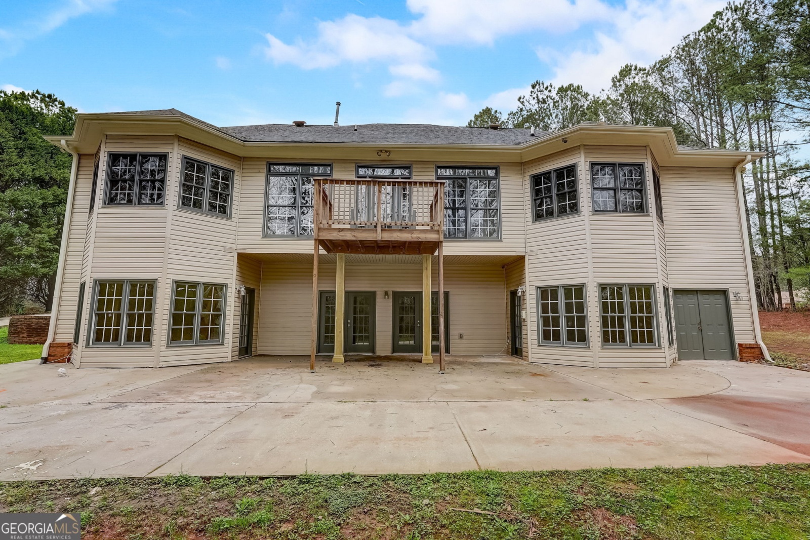 105 Laurel Ridge Court, Fayetteville, Georgia 30215, 5 Bedrooms Bedrooms, ,3 BathroomsBathrooms,Residential,For Sale,Laurel Ridge,9140213