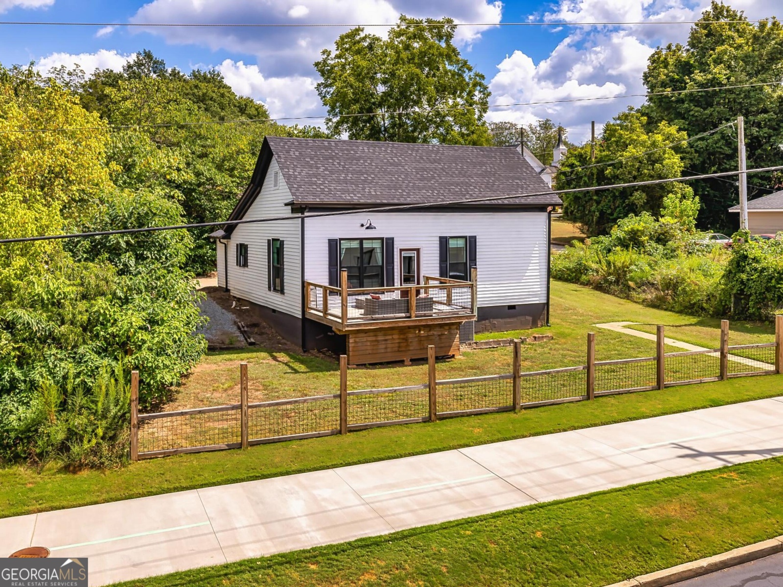 75 Field Street, Newnan, Georgia 30263, 2 Bedrooms Bedrooms, ,2 BathroomsBathrooms,Residential,For Sale,Field,9140243