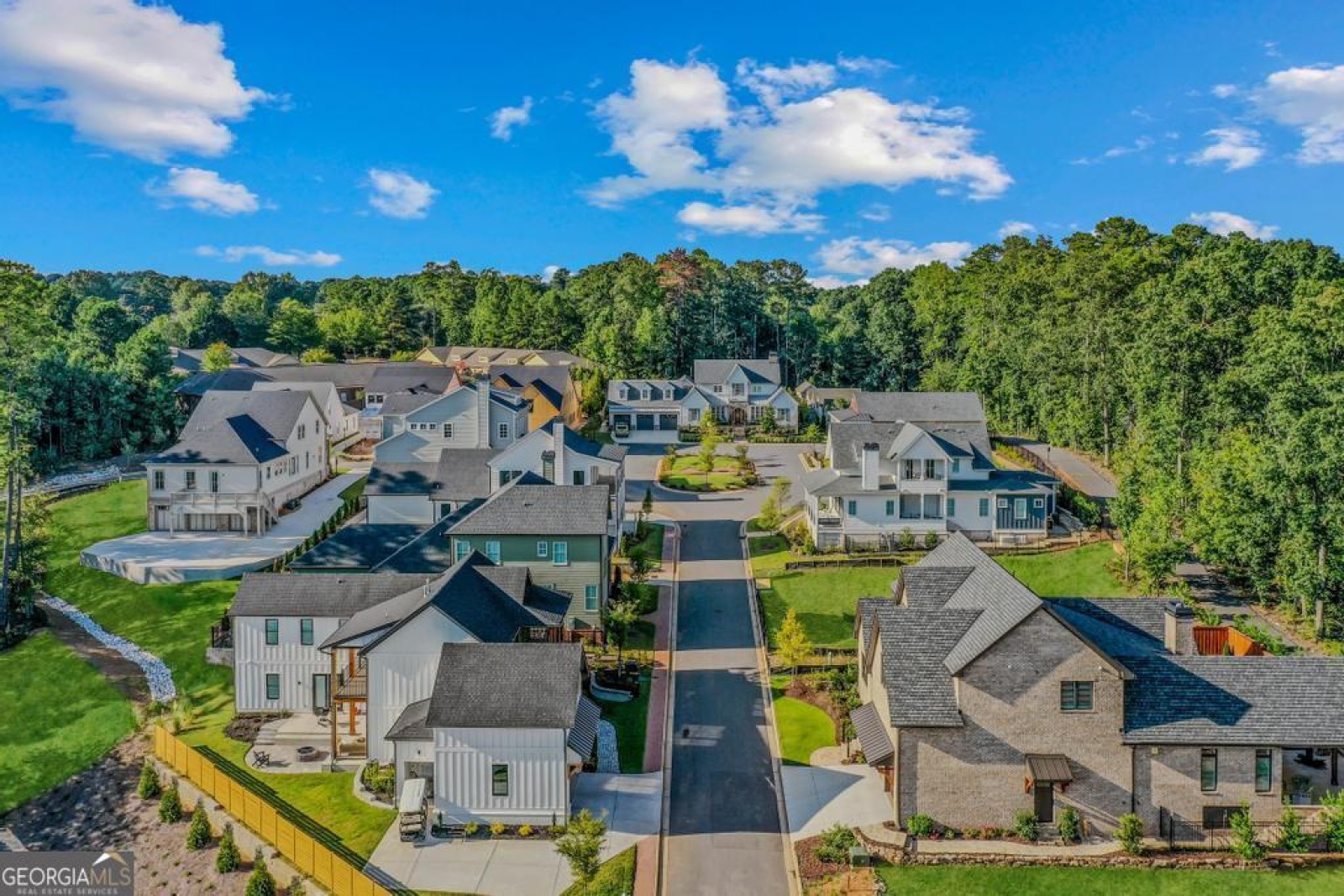 930 Laurel Brooke Ave, Peachtree City, Georgia 30269, 3 Bedrooms Bedrooms, ,3 BathroomsBathrooms,Residential,For Sale,Laurel Brooke Ave,9140383