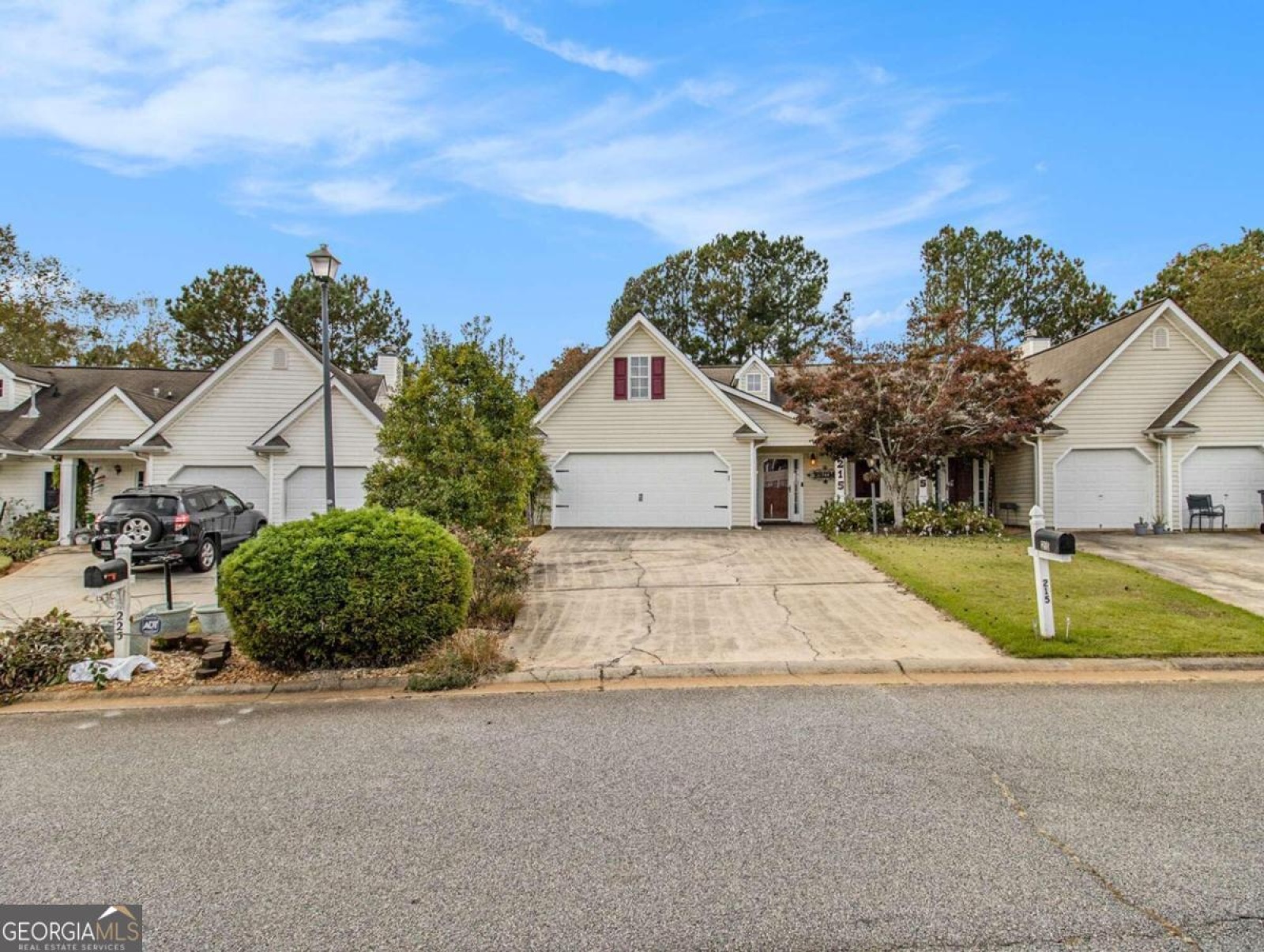 215 Courtyard Lane Lane, Newnan, Georgia 30265, 2 Bedrooms Bedrooms, ,2 BathroomsBathrooms,Residential,For Sale,Courtyard Lane,9140390