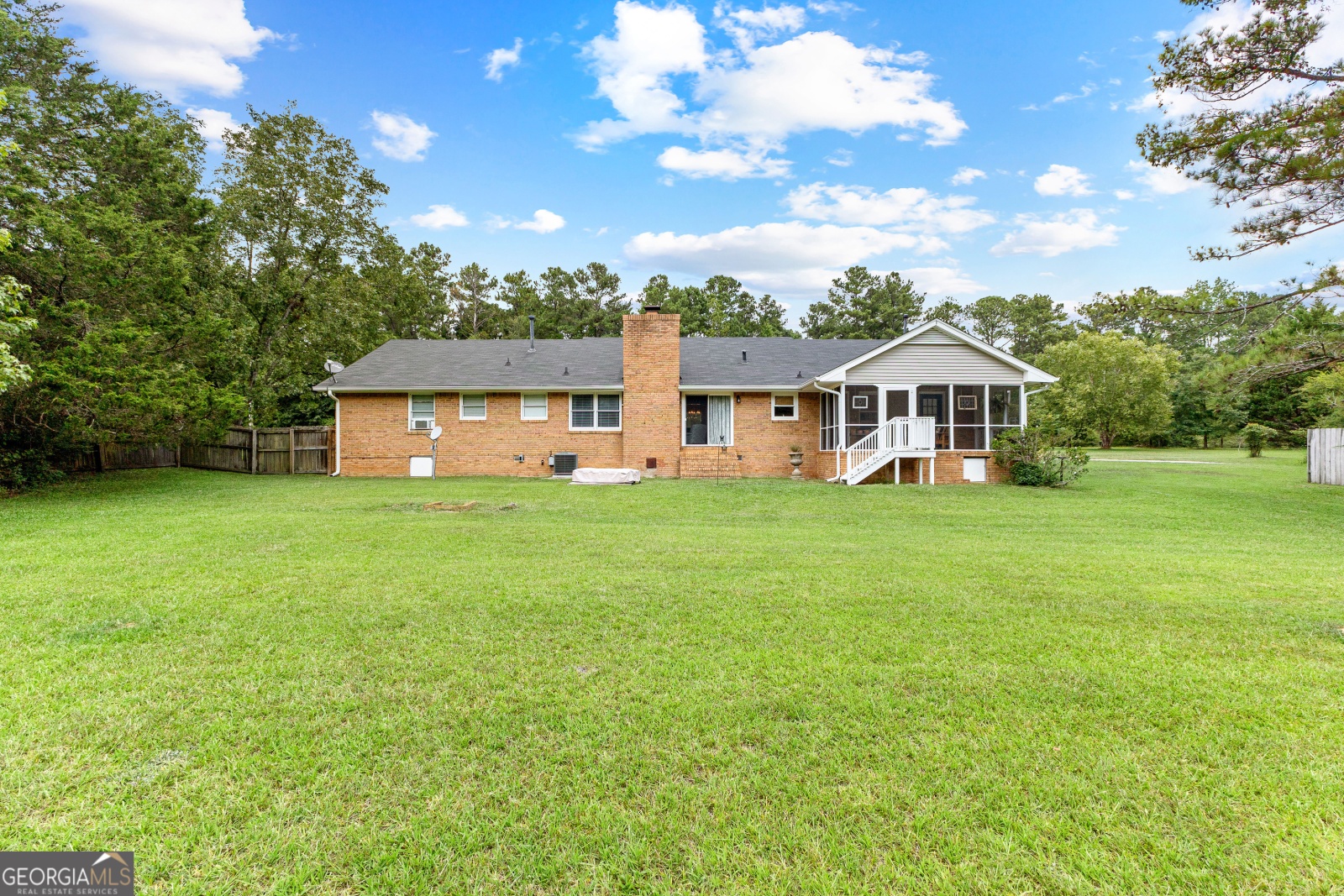 45 Fox Hollow Drive, Senoia, Georgia 30276, 3 Bedrooms Bedrooms, ,2 BathroomsBathrooms,Residential,For Sale,Fox Hollow,9140415