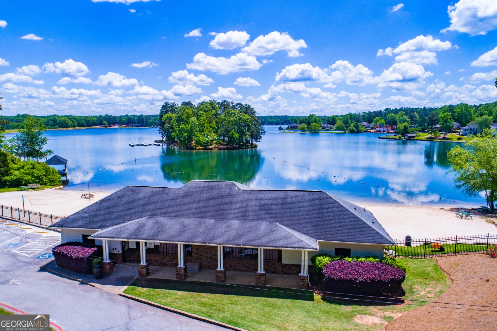 2322 Sheridan Court, Villa Rica, Georgia 30180, 3 Bedrooms Bedrooms, ,2 BathroomsBathrooms,Residential,For Sale,Sheridan,9140419