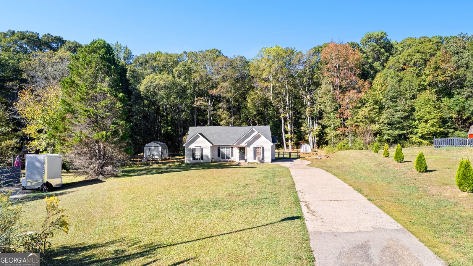 31 Saint James Court, Sharpsburg, Georgia 30277, 3 Bedrooms Bedrooms, ,2 BathroomsBathrooms,Residential,For Sale,Saint James,9140477