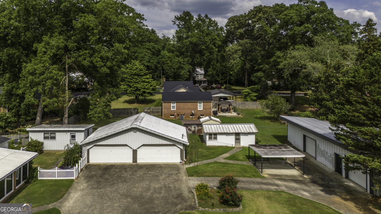 315 Monroe Street, Tallapoosa, Georgia 30176, 4 Bedrooms Bedrooms, ,2 BathroomsBathrooms,Residential,For Sale,Monroe,9140586