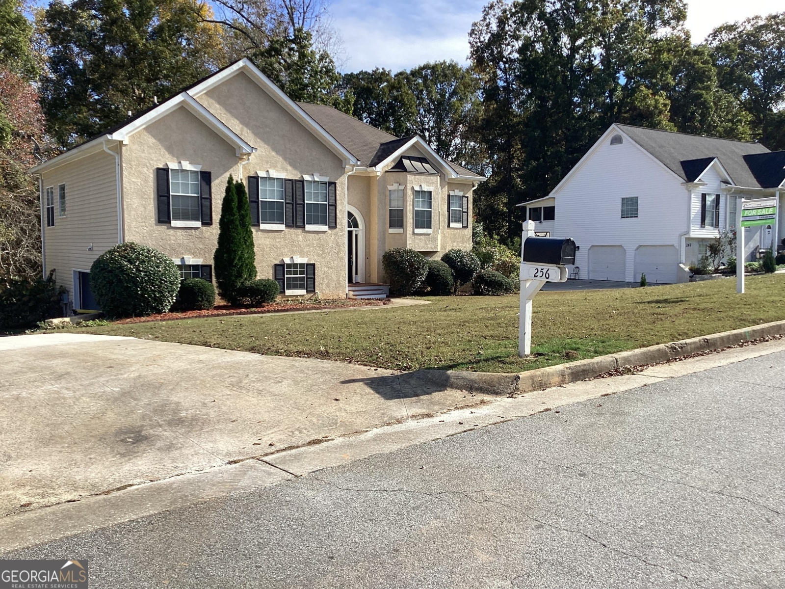 256 Pheasant Ridge, Newnan, Georgia 30265, 5 Bedrooms Bedrooms, ,3 BathroomsBathrooms,Residential,For Sale,Pheasant,9140593