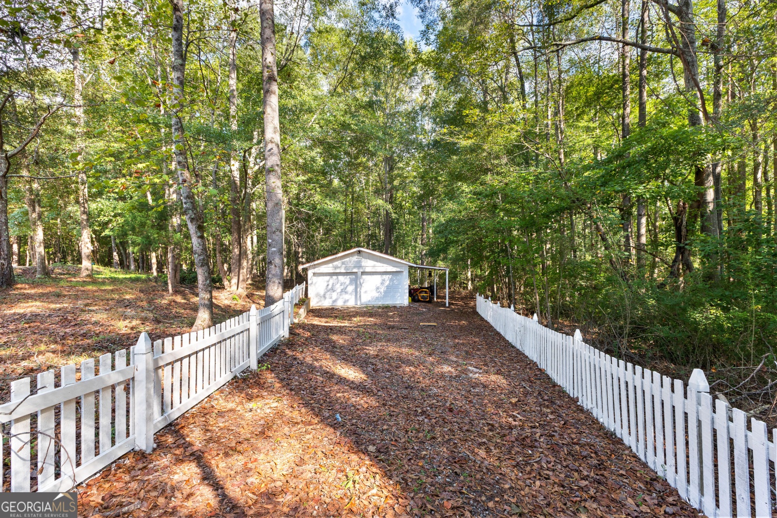 4392 Lower Fayetteville Road, Sharpsburg, Georgia 30277, 3 Bedrooms Bedrooms, ,2 BathroomsBathrooms,Residential,For Sale,Lower Fayetteville,9140798