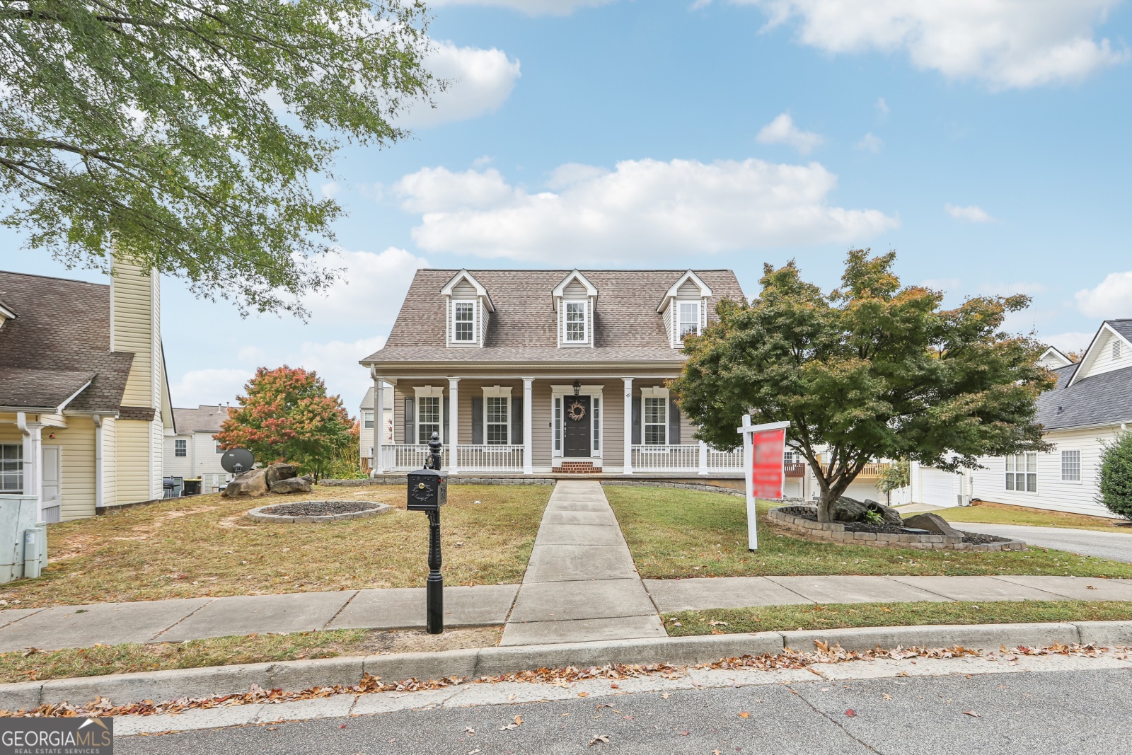 49 High Point Circle, Newnan, Georgia 30265, 4 Bedrooms Bedrooms, ,2 BathroomsBathrooms,Residential,For Sale,High Point,9140800