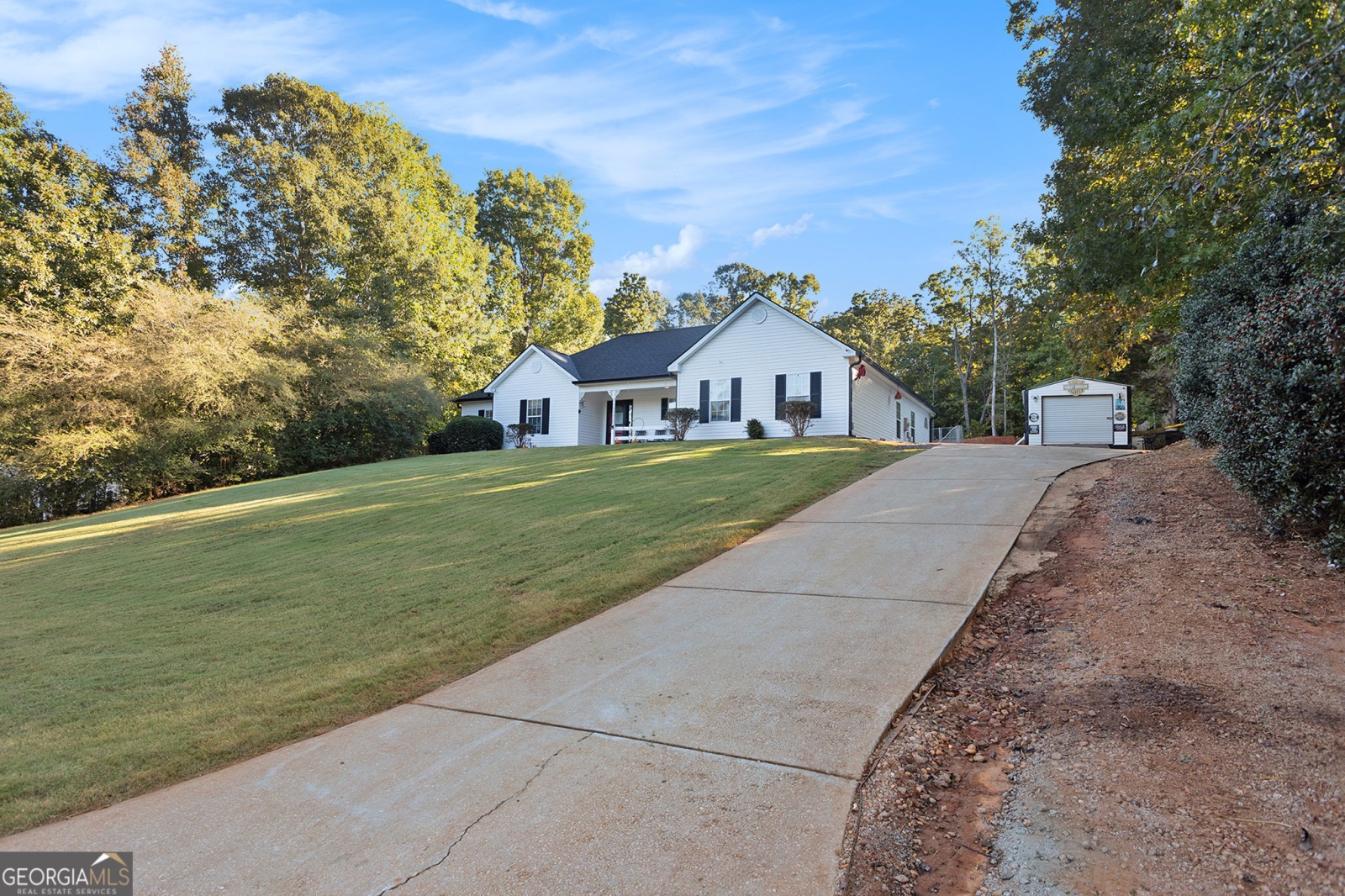 120 Hidden Brook Trail, Newnan, Georgia 30265, 5 Bedrooms Bedrooms, ,2 BathroomsBathrooms,Residential,For Sale,Hidden Brook,9140917