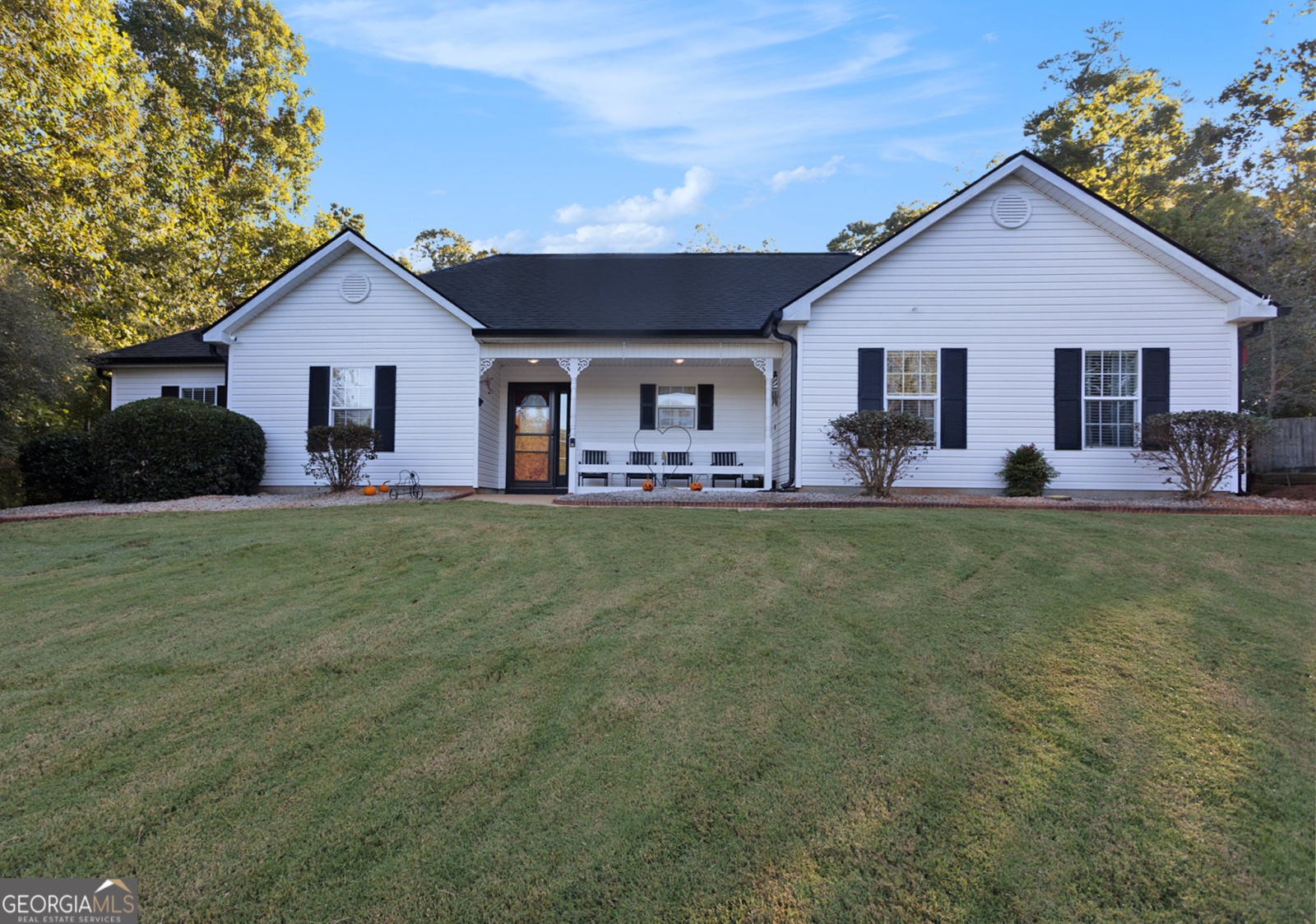 120 Hidden Brook Trail, Newnan, Georgia 30265, 5 Bedrooms Bedrooms, ,2 BathroomsBathrooms,Residential,For Sale,Hidden Brook,9140917