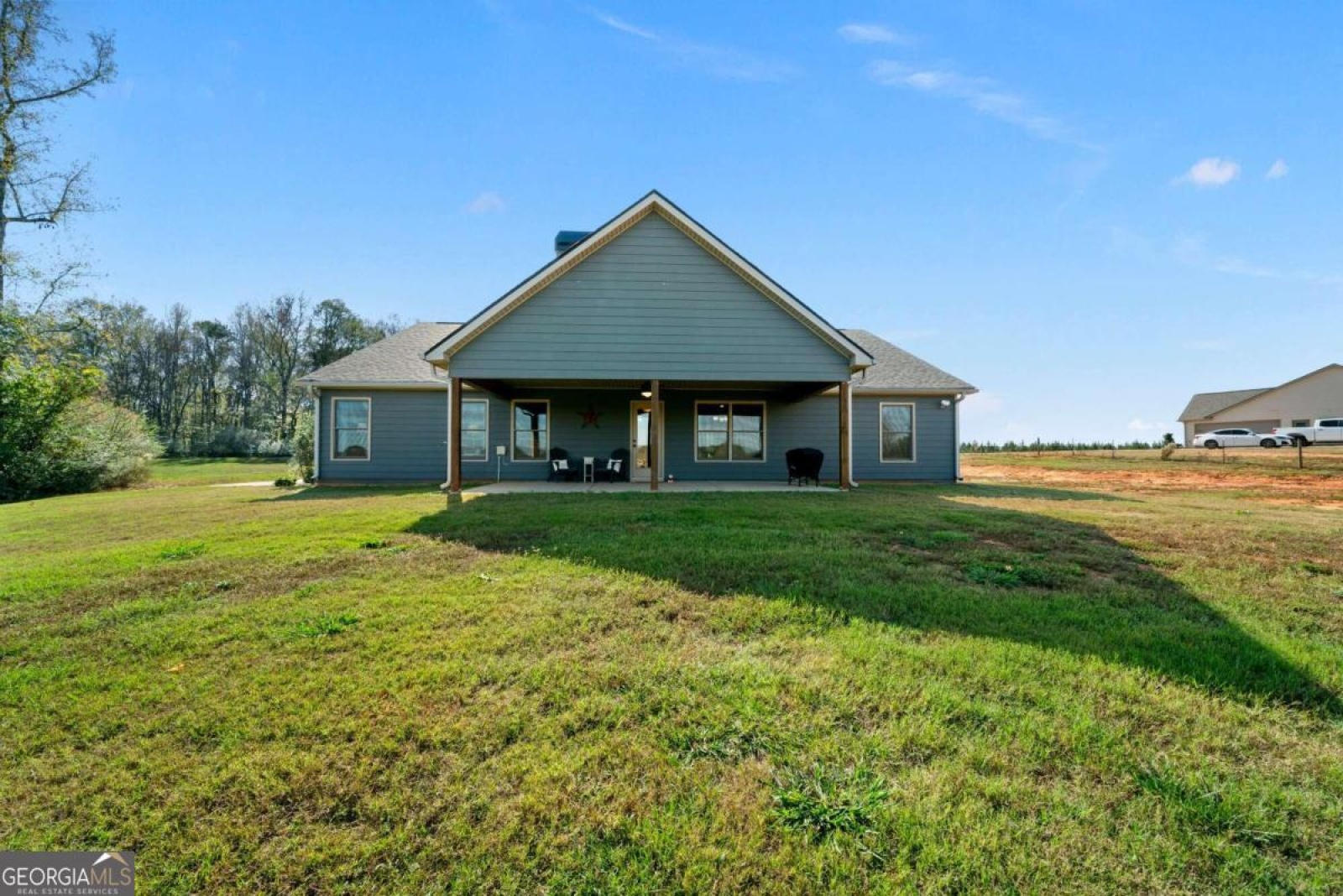 320 Pleasant View Drive, Newnan, Georgia 30263, 4 Bedrooms Bedrooms, ,2 BathroomsBathrooms,Residential,For Sale,Pleasant View,9140934