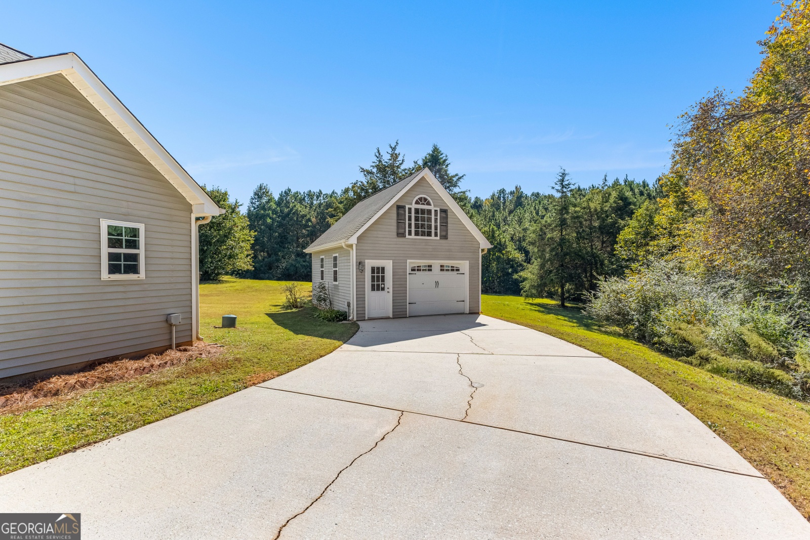 34 Meadows Drive, Senoia, Georgia 30276, 4 Bedrooms Bedrooms, ,3 BathroomsBathrooms,Residential,For Sale,Meadows,9140993