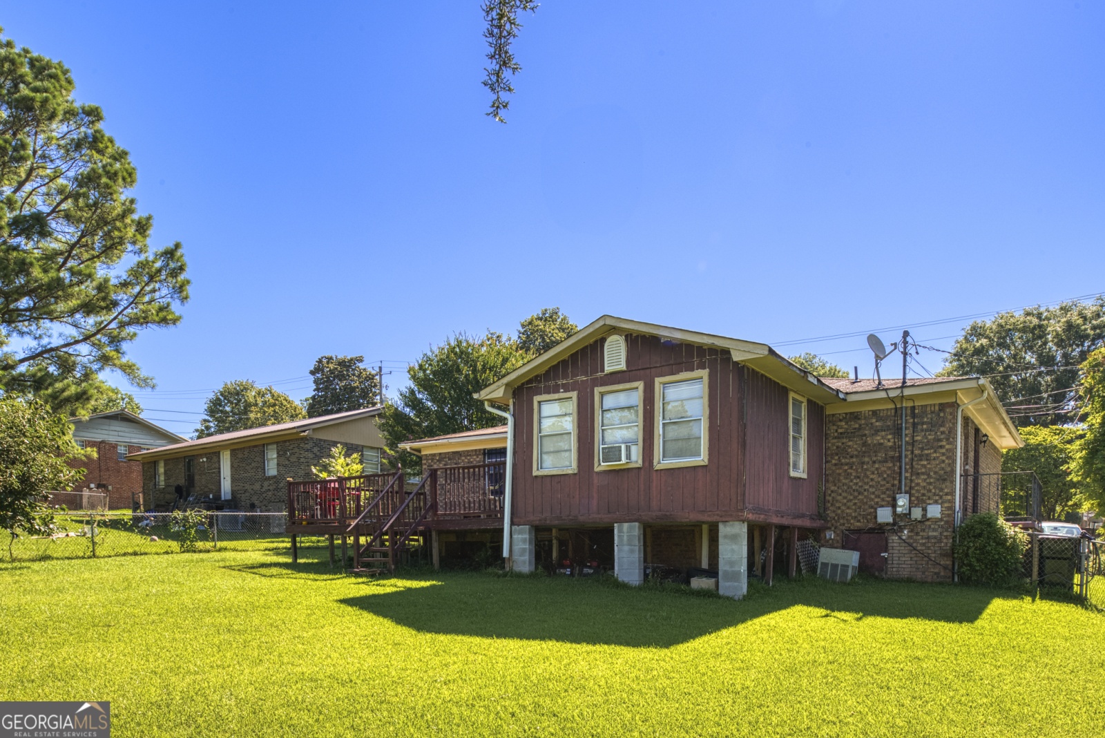 1009 Avenue K, West Point, Georgia 31833, 3 Bedrooms Bedrooms, ,2 BathroomsBathrooms,Residential,For Sale,Avenue K,9141040