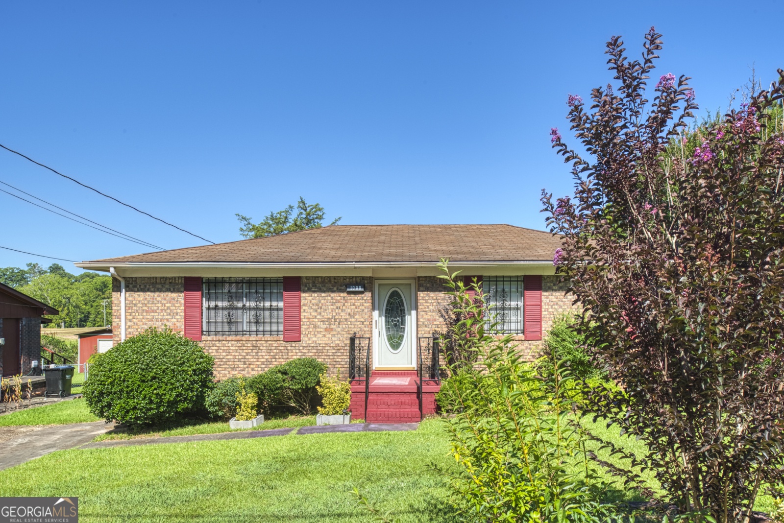 1009 Avenue K, West Point, Georgia 31833, 3 Bedrooms Bedrooms, ,2 BathroomsBathrooms,Residential,For Sale,Avenue K,9141040