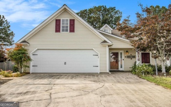 215 Courtyard Lane Lane, Newnan, Georgia 30265, 2 Bedrooms Bedrooms, ,2 BathroomsBathrooms,Residential,For Sale,Courtyard Lane,9141145